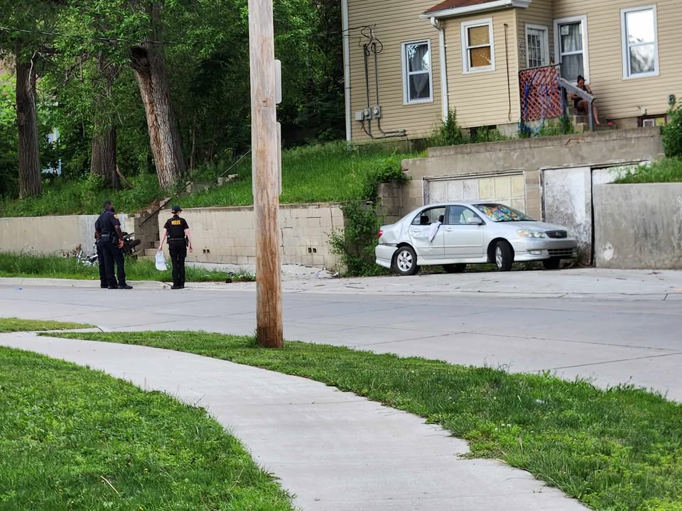 Update: Man dies following motorcycle crash at 18th and Ingl...